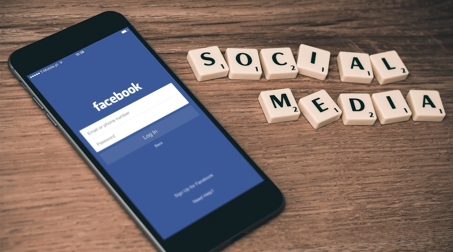 how restaurants use social media