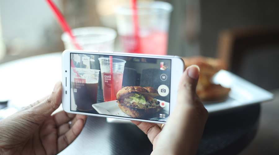how to snapchat as a restaurant