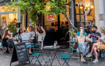 10 Restaurant Patio Decor Ideas For Summer